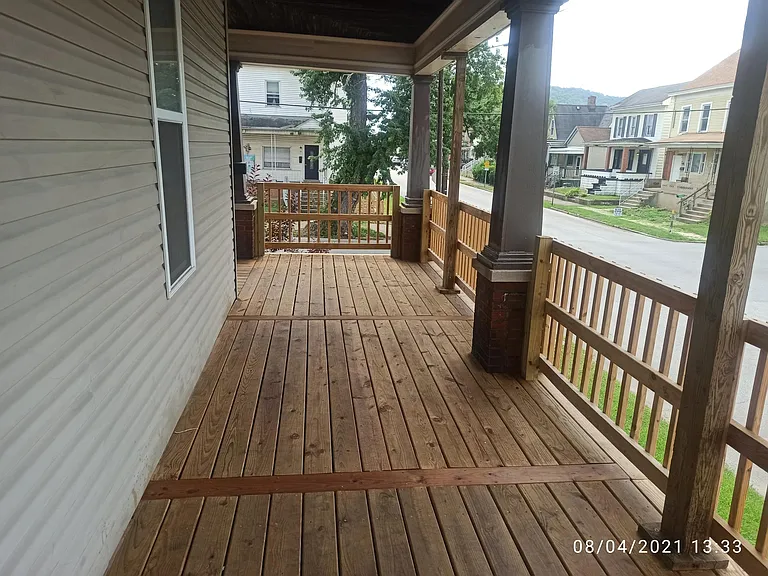 71 Ohio St — Photo 12