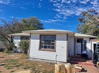 2202 W 4th St, Plainview, TX 79072