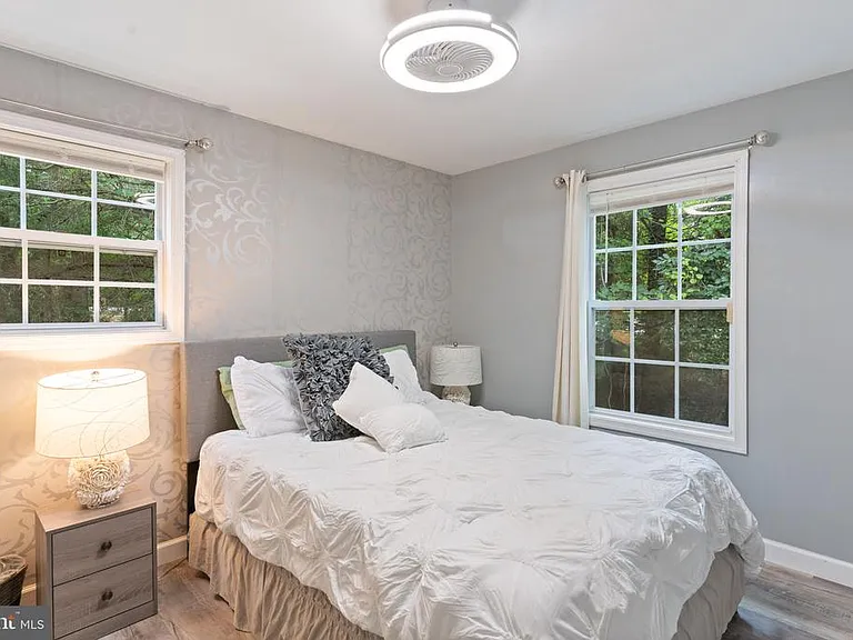 12258 Catalina Dr — Photo 17