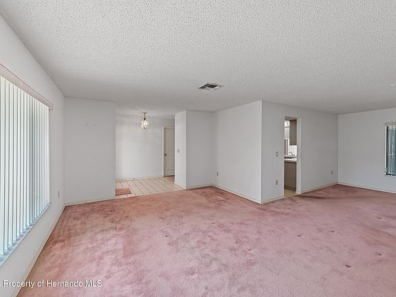 5th image of 11425 Beechdale Ave
