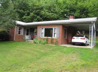 811 Woolwine Hwy, Stuart, VA 24171