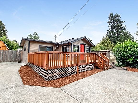 3rd image of 9305 Veterans Dr SW