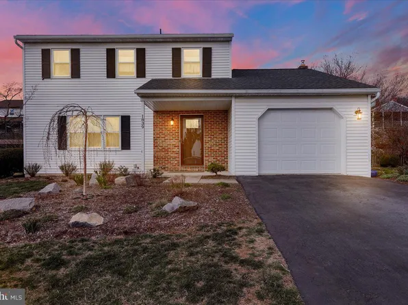 1839 Shellbark Dr, Sinking Spring, PA 19608
