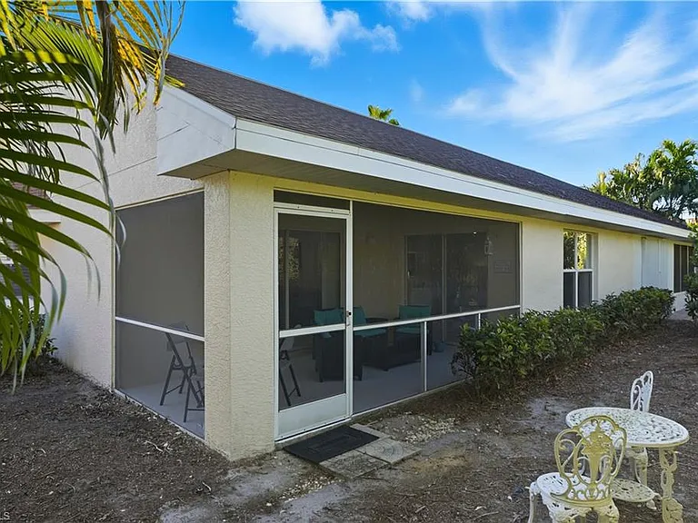 3605 Corinthian Way — Photo 25