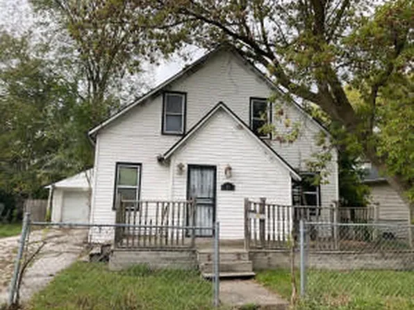2611 Hazelwood Ave, Saginaw, MI 48601
