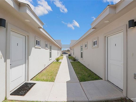 3rd image of 1405 San Vicente Ave #1