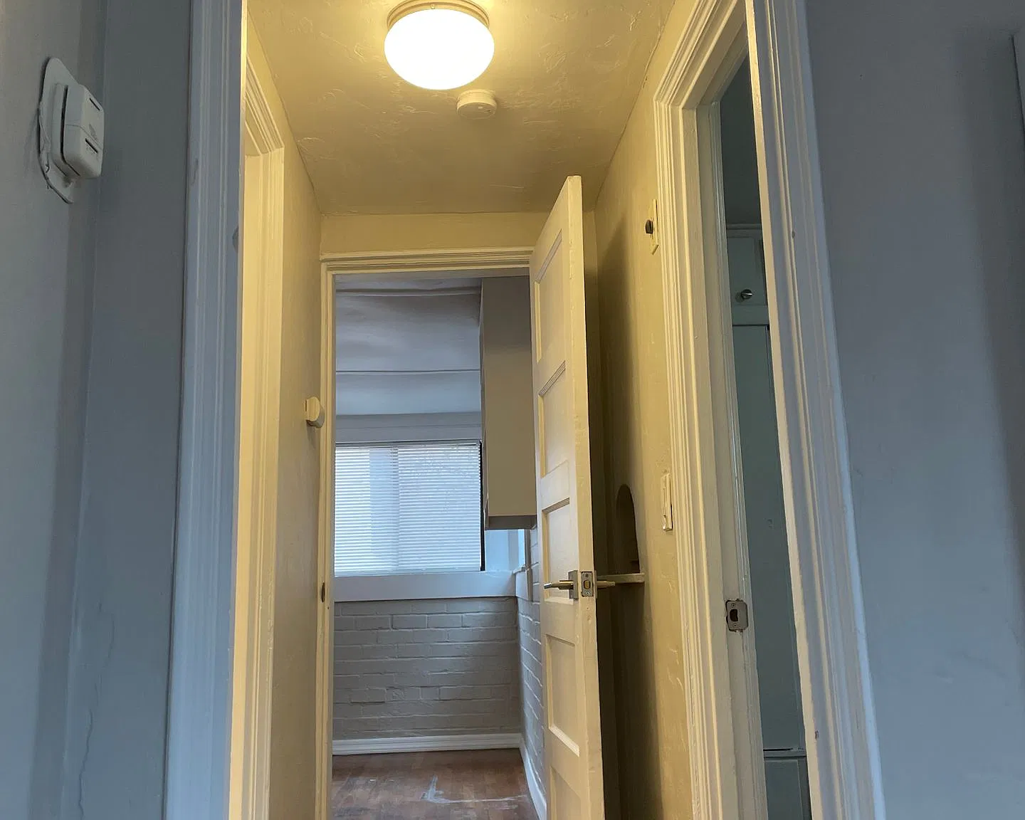 1026 E Copper St — Photo 1