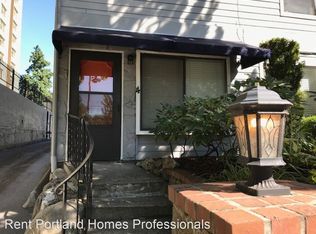 1727 NE Multnomah St APT 4, Portland, OR 97232