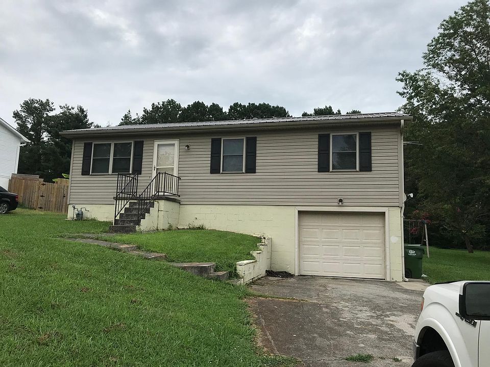 1st image of 124 Andrea Dr