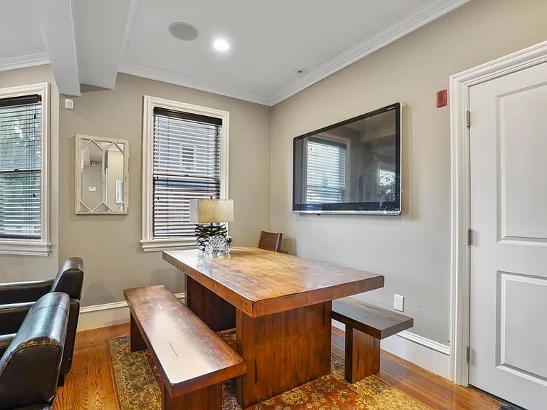 15 Howell St #1 — Photo 8