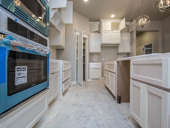 3rd image of 15909 Villa Valeria Way