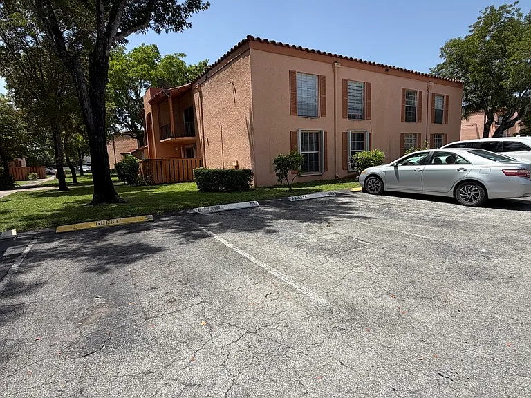 7101 Miami Lakes Dr #Q11 — Photo 18