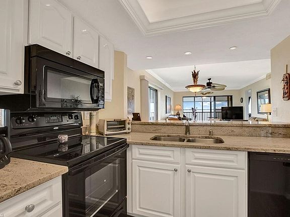 5th image of 4510 N Key Dr APT 806