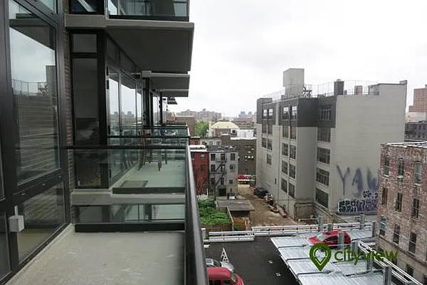 Rented by The KCI Group | media 32