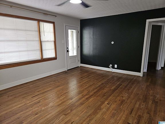 3rd image of 118 Marcie St