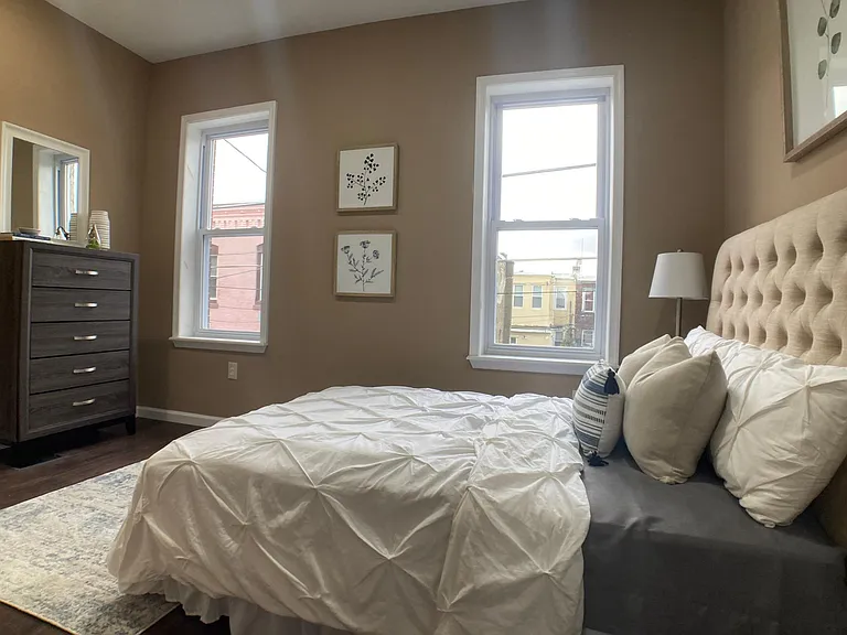 2060 E Orleans St #2060 — Photo 28