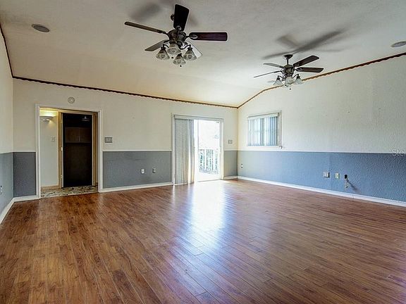 4th image of 4928 36th Ave N