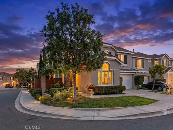 8 Parisville, Aliso Viejo, CA 92656
