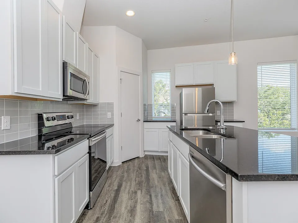 Trailside Oaks Townhomes