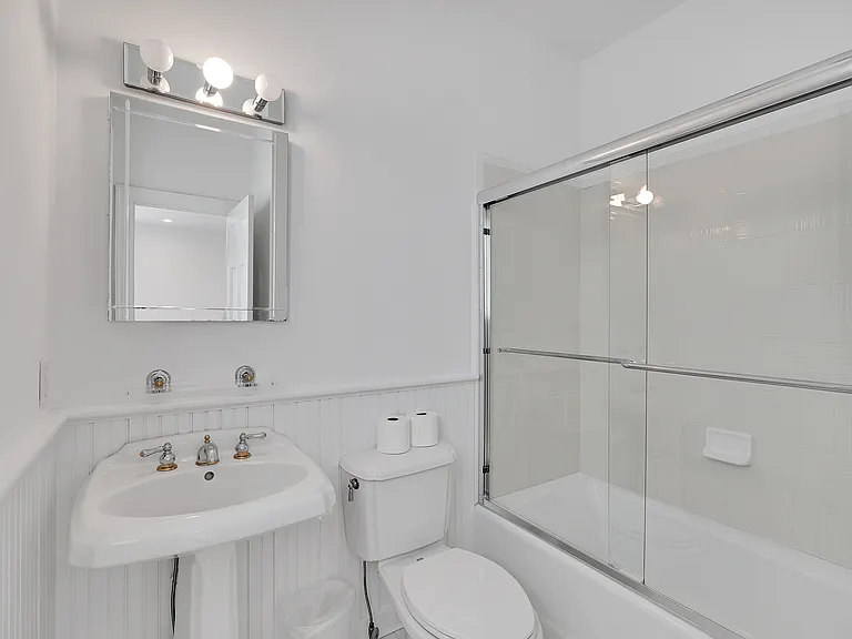 131 Flying Point Rd — Photo 23