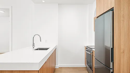 151 S Elliott Pl Photo 1