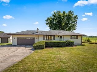 7927 Lawrenceville Rd, Garden Prairie, IL 61038