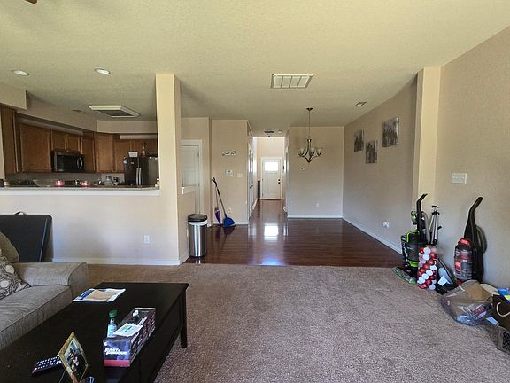 3rd image of 222 Craftsman Cir