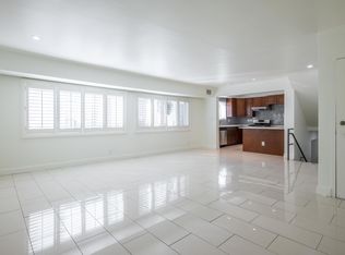 148 S Reeves Dr APT 4, Beverly Hills, CA 90212