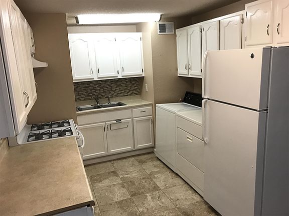 2nd image of 18 Saint Celeste Dr