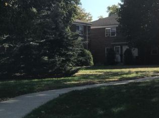 84 Arlo Rd APT 1A, Staten Island, NY 10301