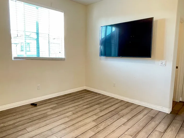 11760 Carriage Ln — Photo 18