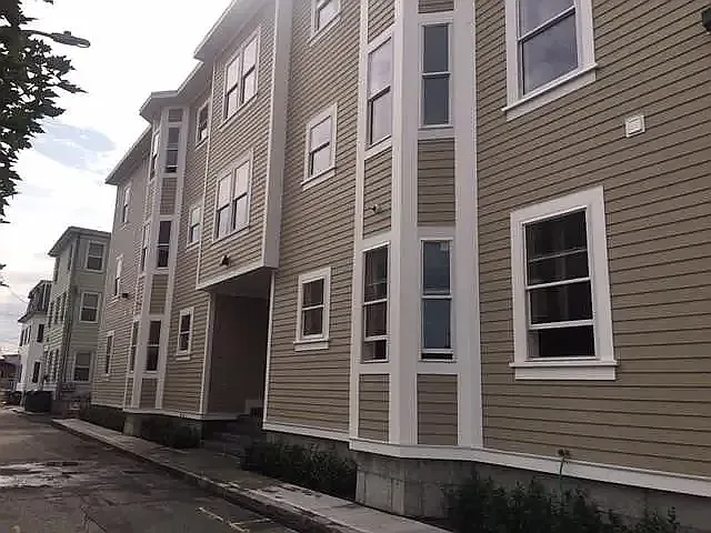 Building Photo - 125 Atwells Ave #304