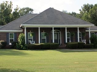 193 Richfield Ct, Deatsville, AL 36022