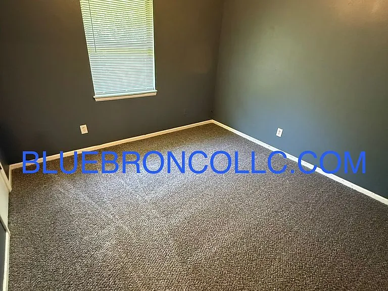 206 Sky Vue Dr. — Photo 5