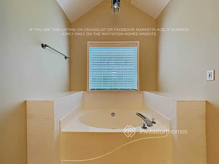 7410 Morning Dew Dr — Photo 10