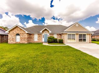 102 Marguerite Ave, Schriever, LA 70395