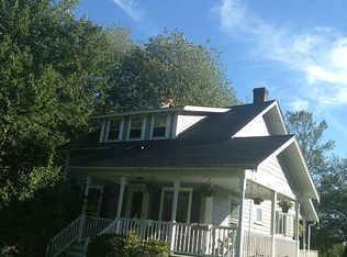 220 Elm St, Amesbury, MA 01913