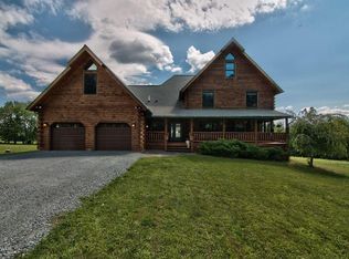 47 Summit Dr, Damascus, PA 18415