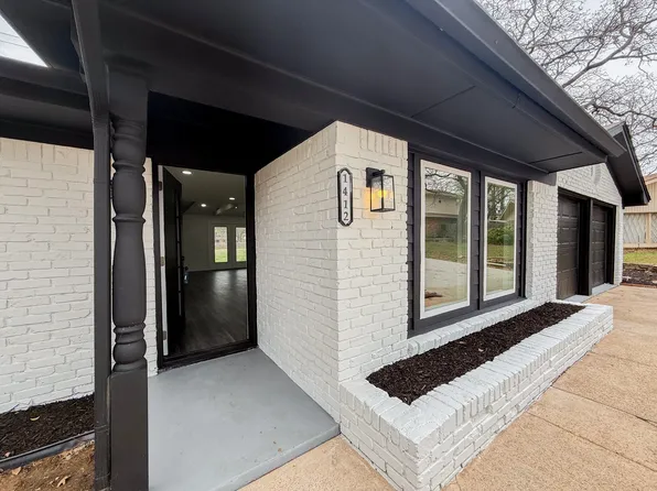 1412 Grantland Cir, Fort Worth, TX 76112