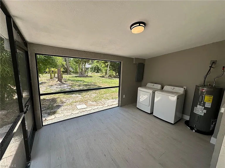 17396 E Carnegie Cir — Photo 16