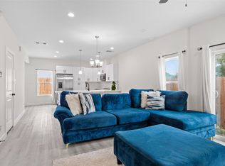 4009 King St, Houston, TX 77026