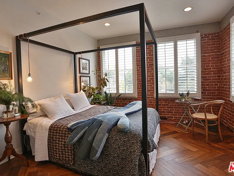 139 S Los Robles Ave #306 — Photo 15