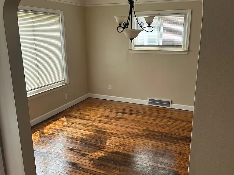9781 Wayburn St — Photo 3