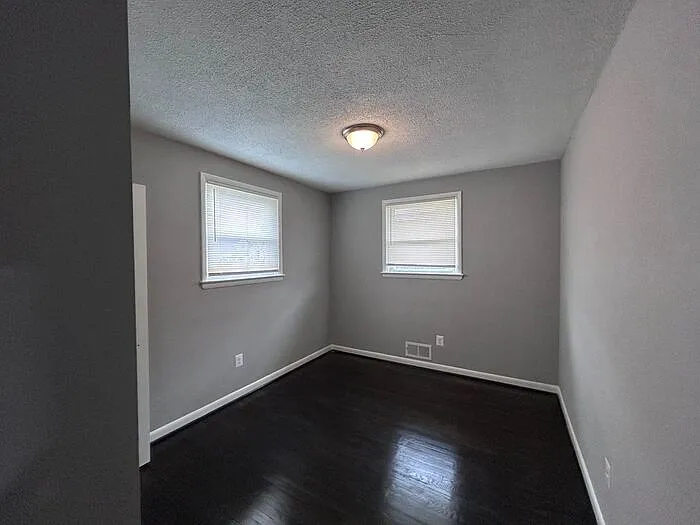 99 Walnut Ave — Photo 11
