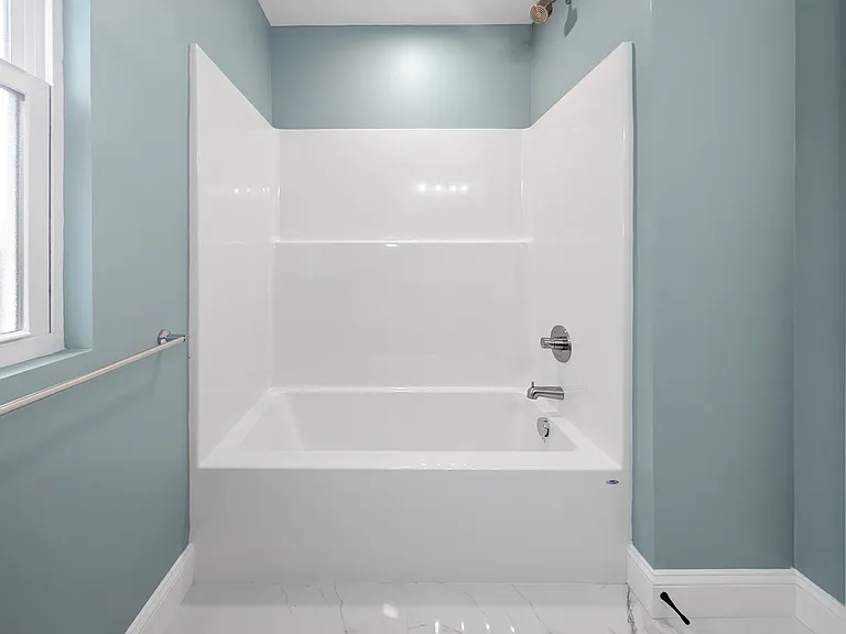 3020 Locust Blossom Cv — Photo 10