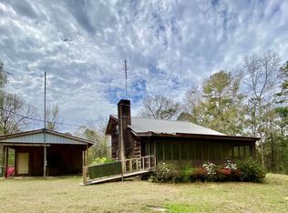 121 Hammock Rd, Carriere, MS 39426