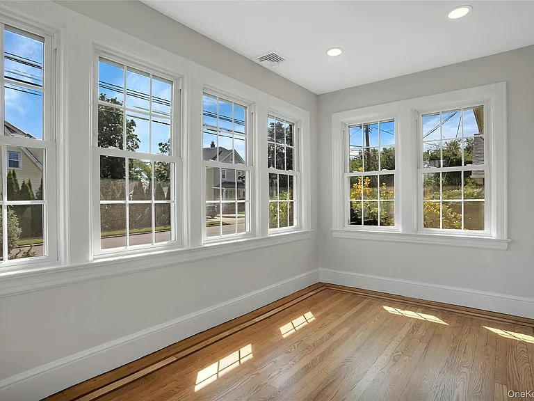92 Hillside Ave — Photo 6