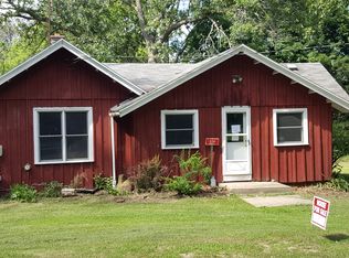 334 Church St, Oxford, WI 53952