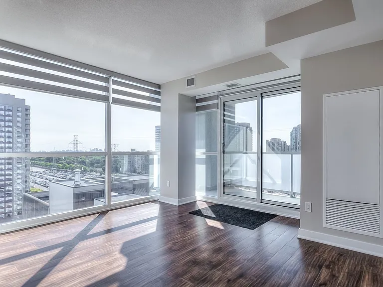5740 Yonge St #1309 — Photo 2