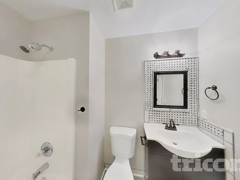 6009 Plateau Ct — Photo 14